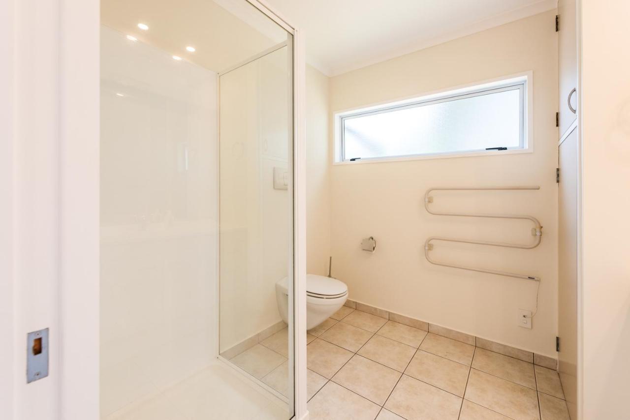 Number Six - Oneroa Holiday Home エクステリア 写真